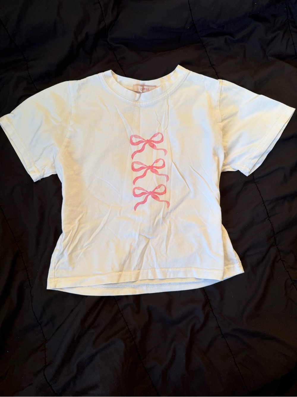 White Baby-Tee Crop Top with Pink Bow Motif - Brand: Lewkin Size: XS-S